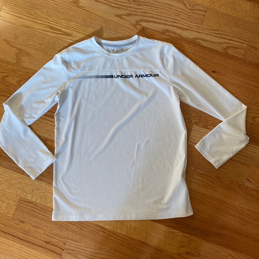 Boys Under Armour long sleeve shirt